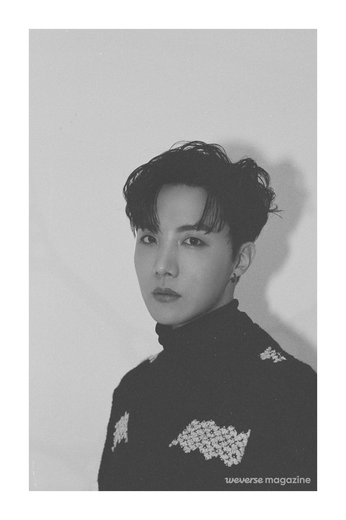 J-HOPE GLOBAL FANCLUB on X: 'If you are a fan of K-pop and fashion, you  must have heard of the latest sensation that has taken over the internet:  BTS j-hope's debut Louis